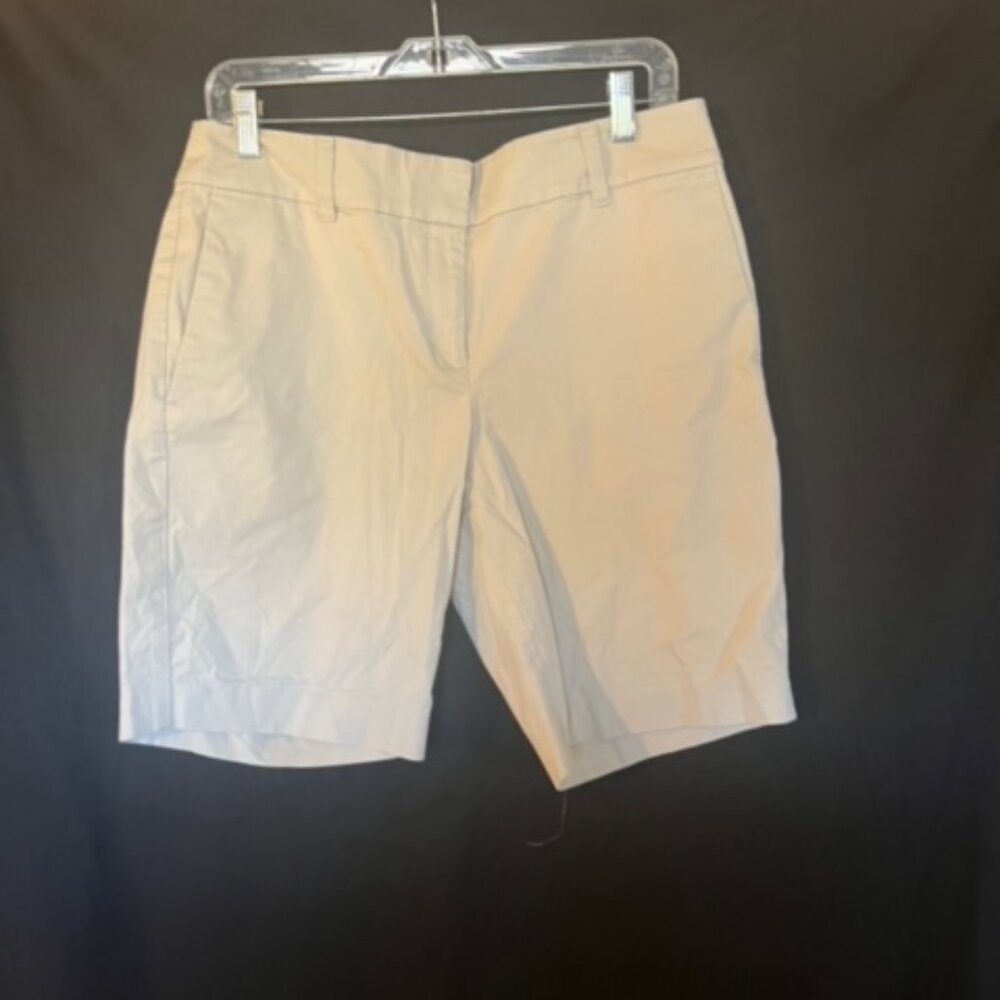 Anne Klein Shorts, New w/out Tags, Size 10